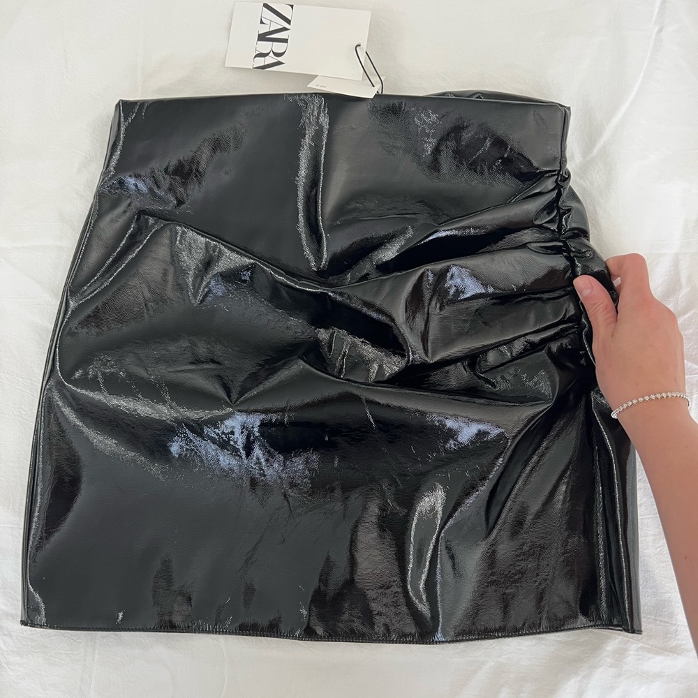 Zara Pleated Faux Leather Mini Skirt (NEW w/ TAGS)
